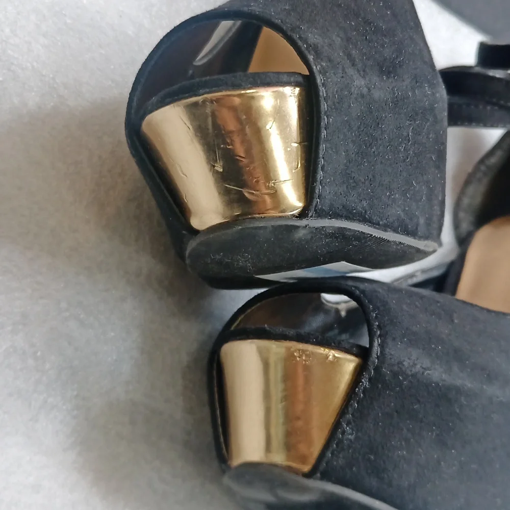 Black suede Platform Sandals Shoes with Gold Trim High 6" Heels - Picture 9 of 9